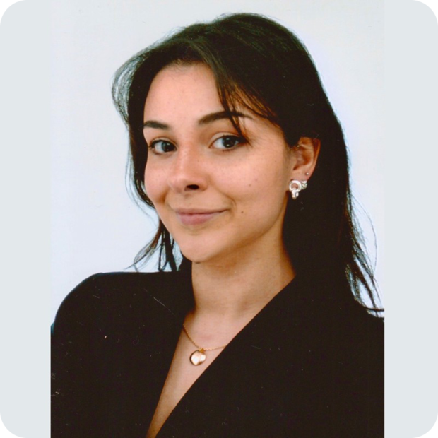 Mme Emeline Hichard, ostéopathe.