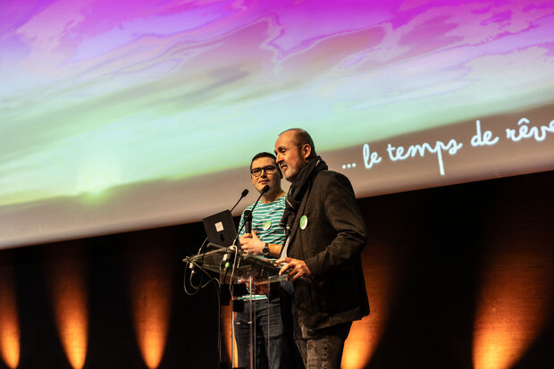 Patient en plénière au congrès Hypnose en pratique 2025